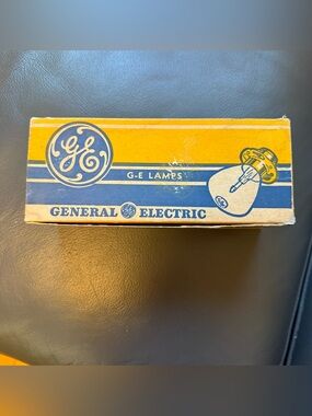 General Electric Yellow and Blue Lamp Box - GE Lamps